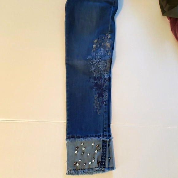 Lisette L Montreal embroidered beaded jeans - Picture 4 of 6